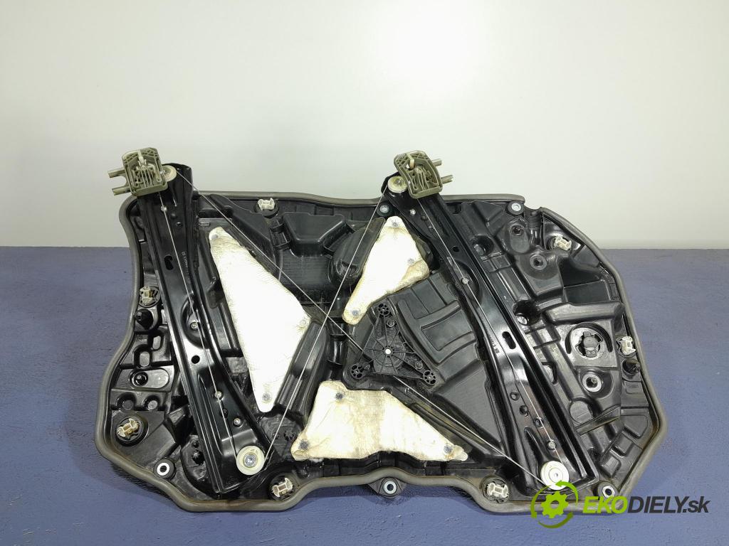 Bmw Seria 7 2020 mechanismus stahování Sklenka: před v pravo: 7485140