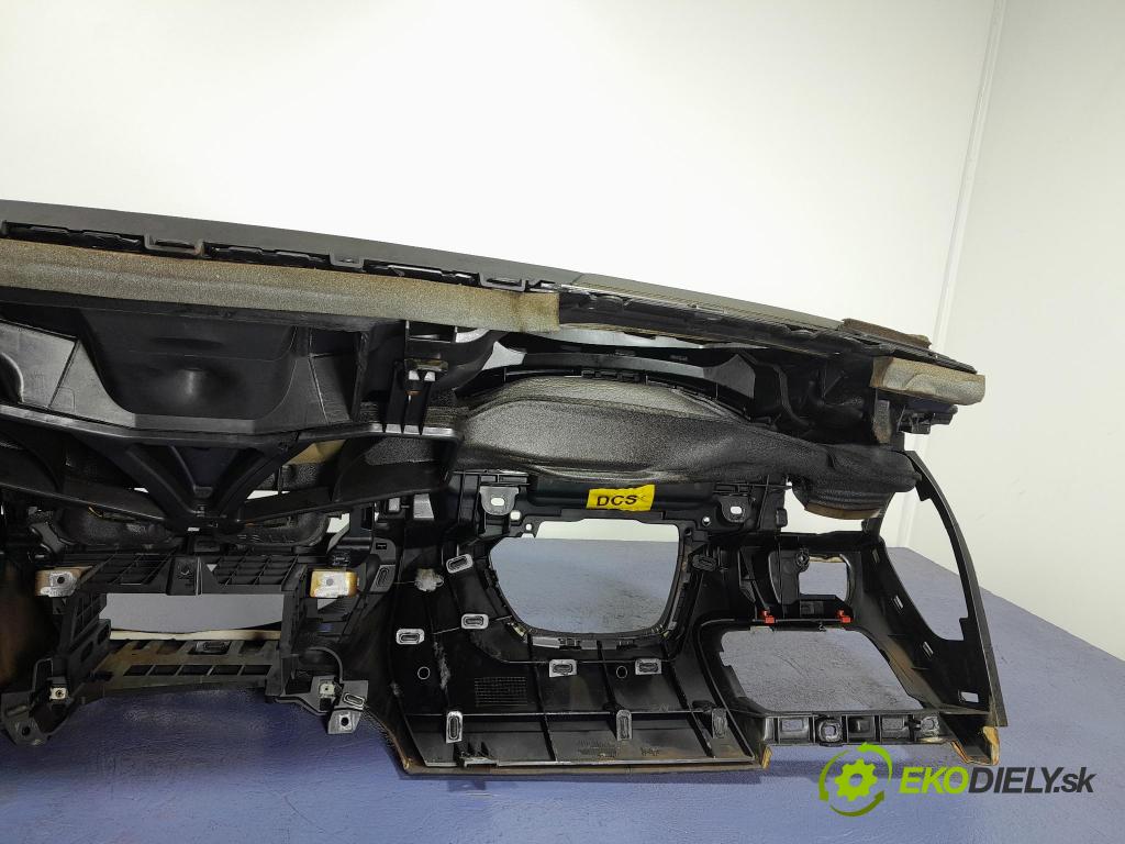 Bmw Seria 7 2020 kokpit,přistrojova deska 