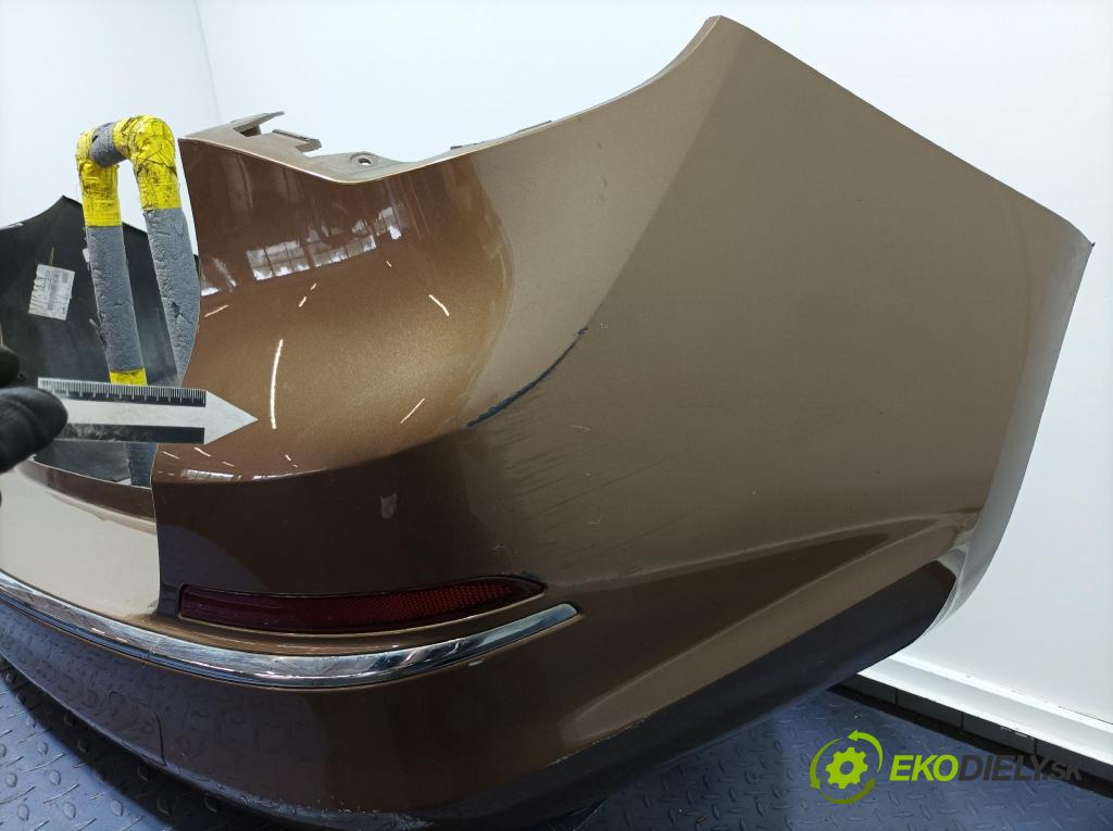 Opel Astra 2015 nárazník Zad:
