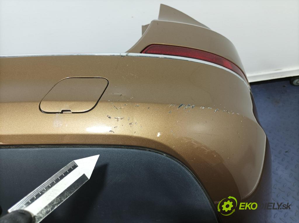 Opel Astra 2015 nárazník Zad: