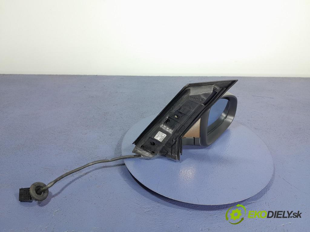 Opel Astra 2015 zpětné zrcátko prave