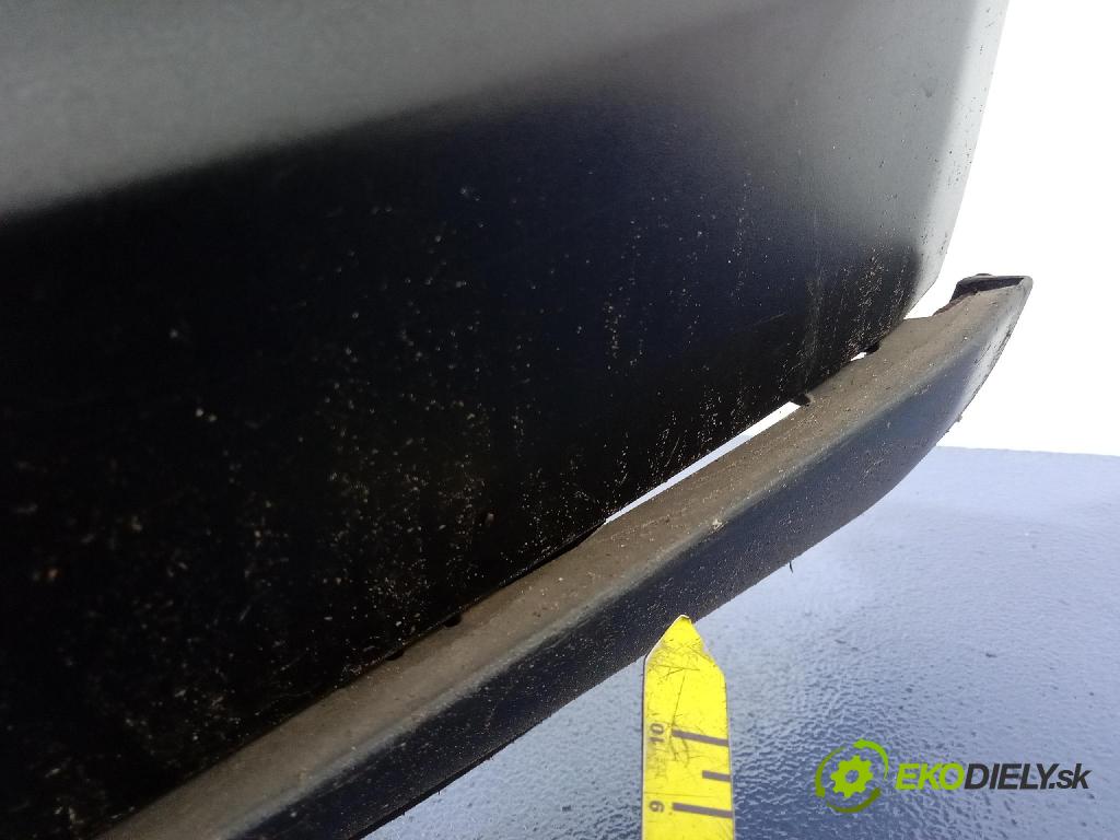 Toyota Avensis 2003 nárazník před