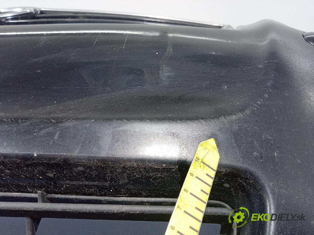 Toyota Avensis 2003 nárazník před