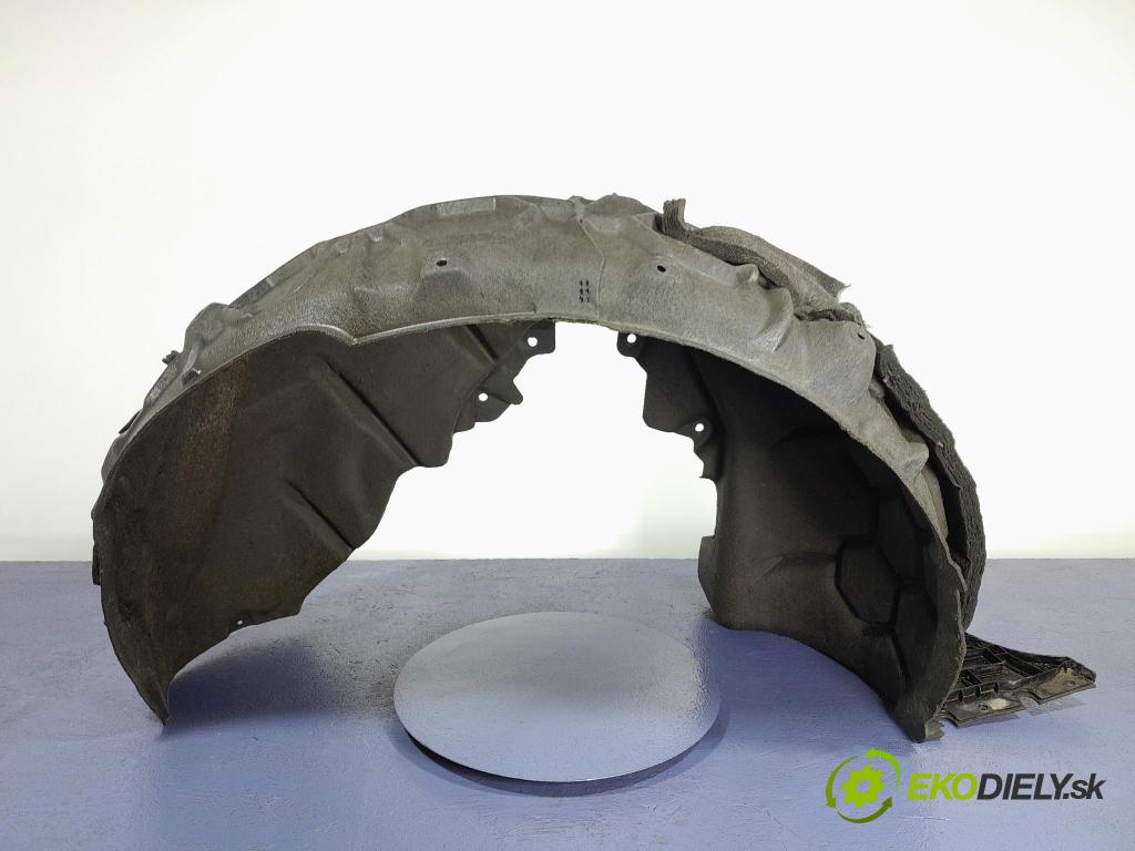 Audi Q7 2017 Blatník: plastický: zad