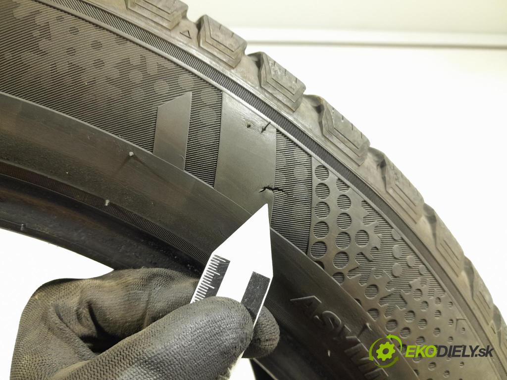 Audi Q7 2017 pneumatiky: Zima 8808956351519