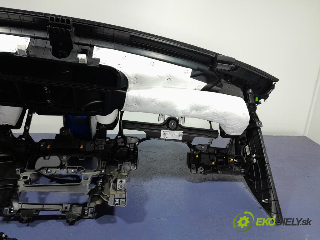 Kia Ceed 2021 kokpit,přistrojova deska