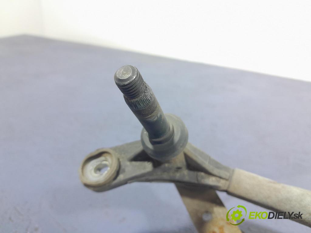 Peugeot 301 2014 mechanismus motorek Stěrače: před 9675018280