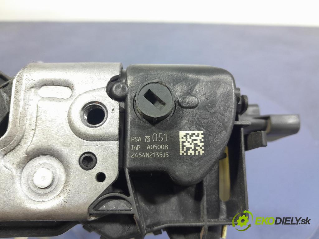 Peugeot 301 2014 zámok dvere Predné Vľavo: 755051