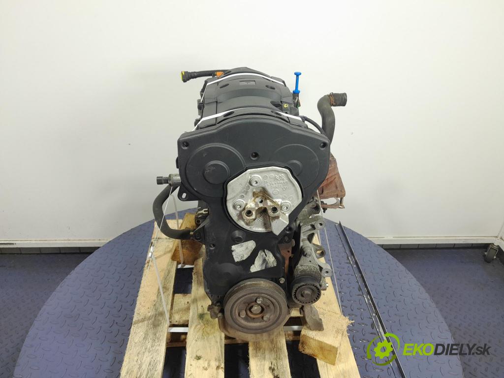 Peugeot 301 2014 motor Benzín: NFP