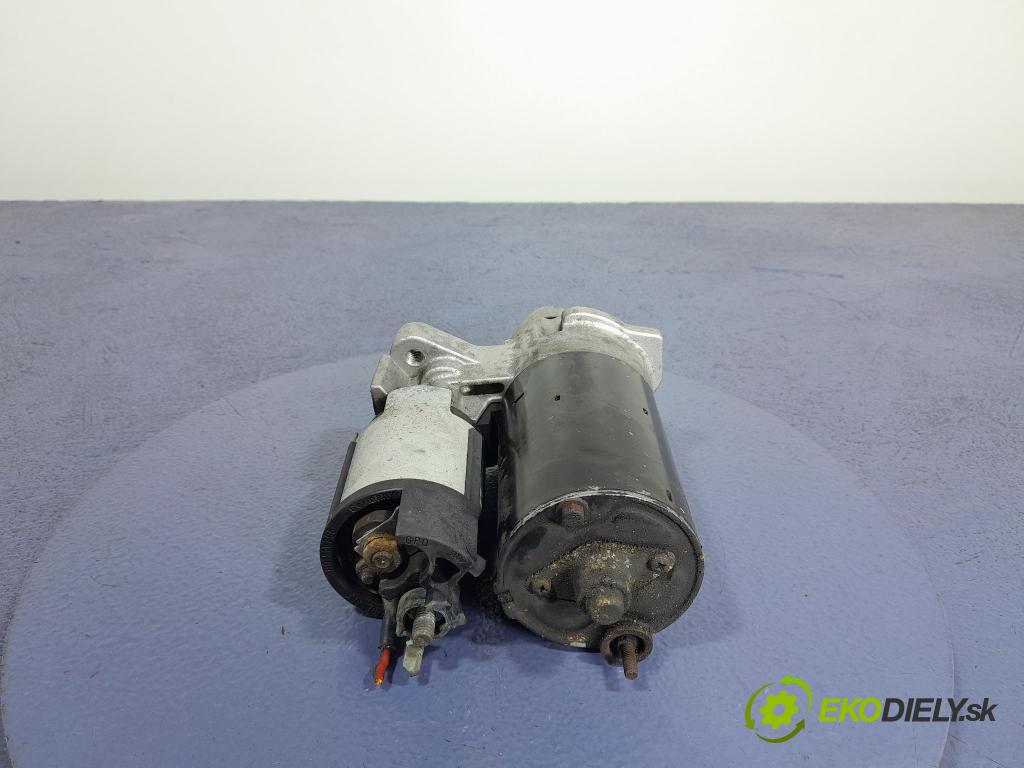 Volkswagen Passat 2.3 kat 1999 štartér 0001107070