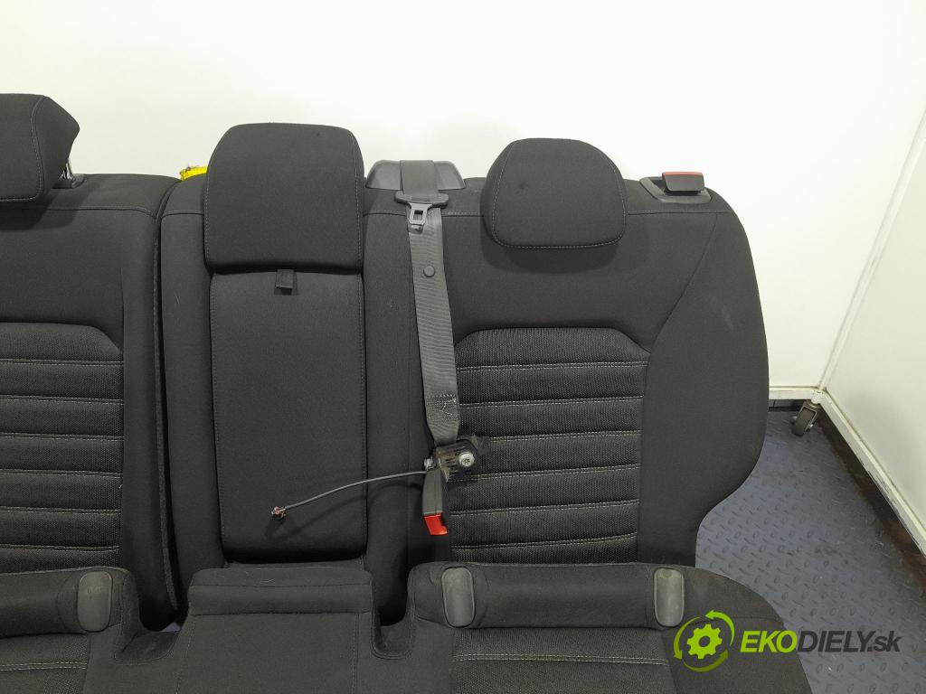 Ford Mondeo 2017 Sedačka zadný