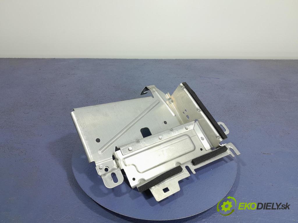 Bmw Seria 7 2019 Zesilovač: 2622699