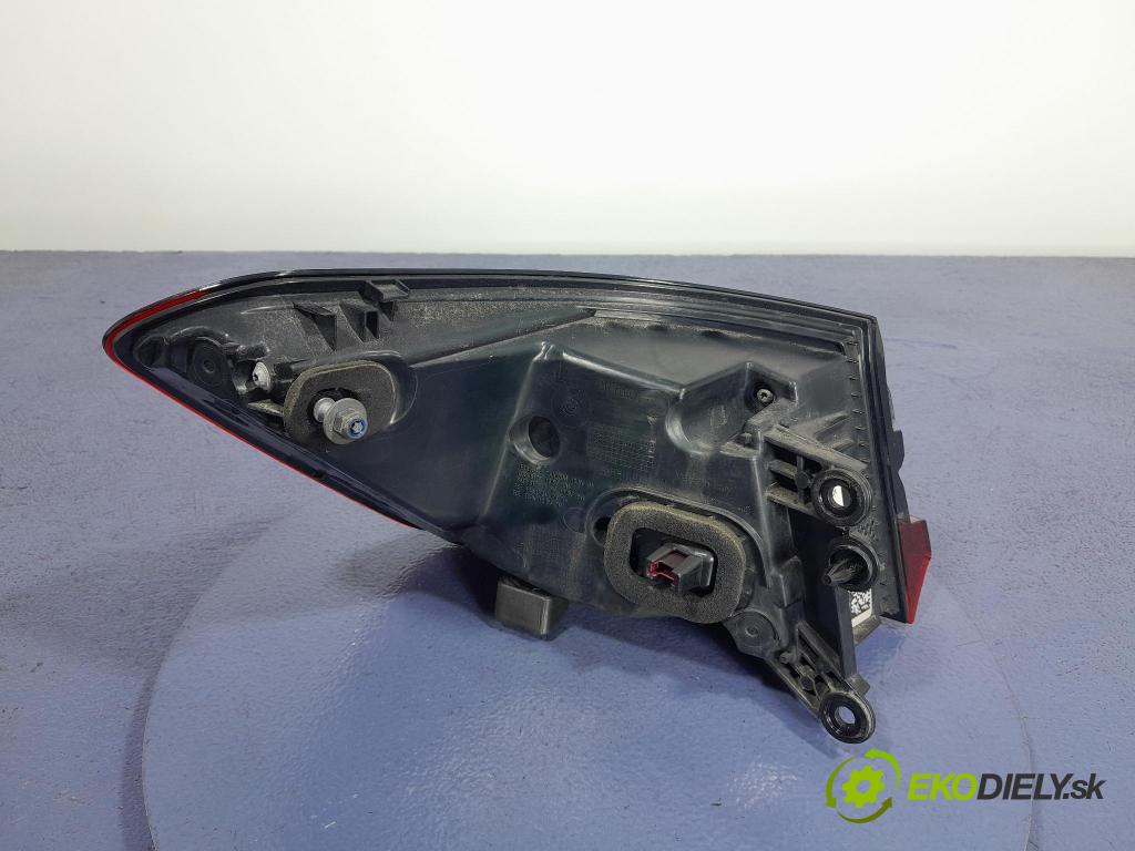 Bmw Seria 7 2019 svetlo / reflektor zad Prava: Vonkajsia: 7481198