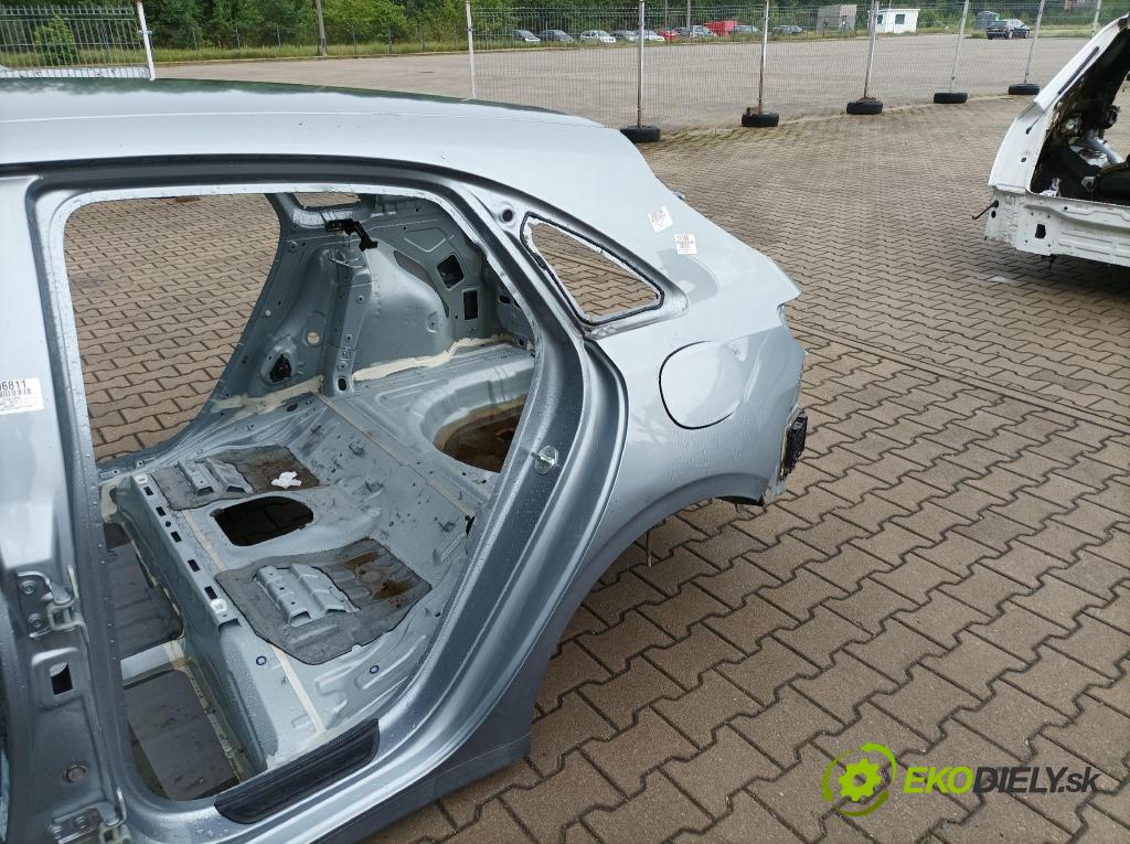 Kia Ceed 2021 blatnik Zad: Levý: