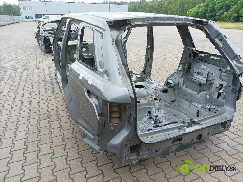 Land rover Range rover 2017 blatník zad Vľavo: 