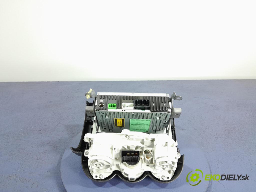 Honda Jazz 2005 Radio I Navigácia: 39100-SAA-G132N5