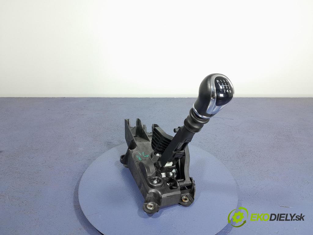 Nissan Qashqai 2016 Páka: Zmeny: 34101-7283R