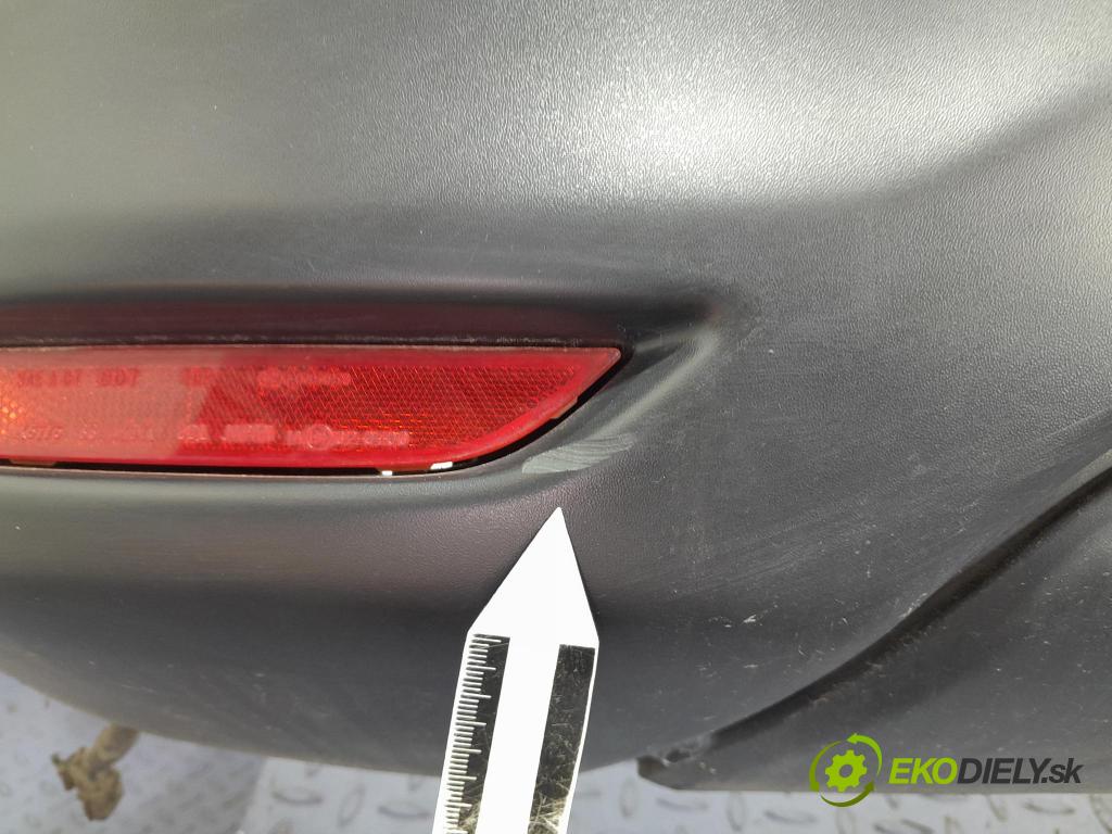 Nissan Qashqai 2016 nárazník Zad: