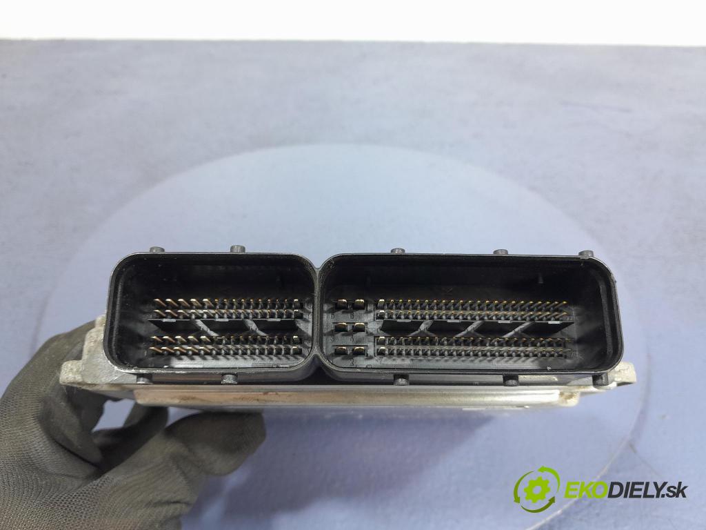 Vw Golf 2006 riadiaca jednotka Motor: 03C906056DP