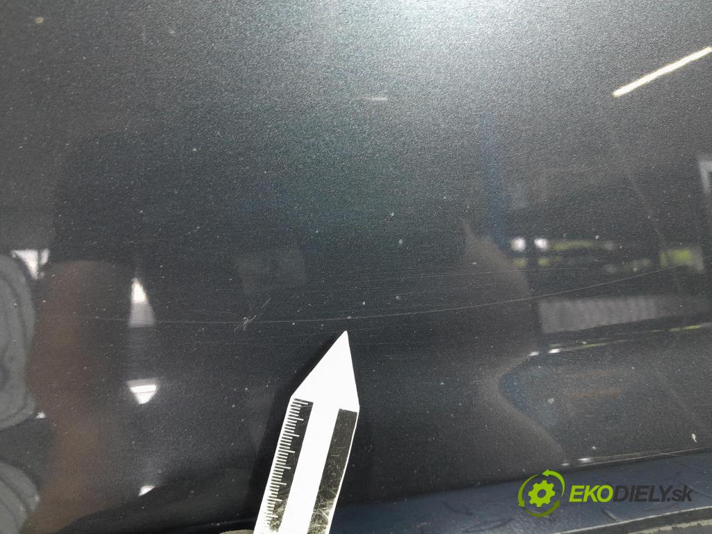 Mazda 3 2009 dvere Predné Vľavo: