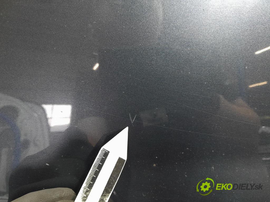 Mazda 3 2009 dvere Predné Vľavo: