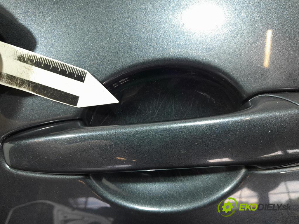 Mazda 3 2009 dvere Predné Vľavo: