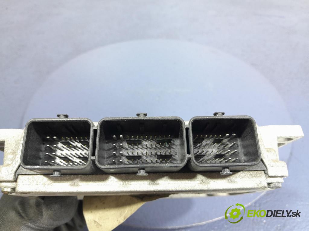 Peugeot 607 2006 riadiaca jednotka Motor: 9659210680