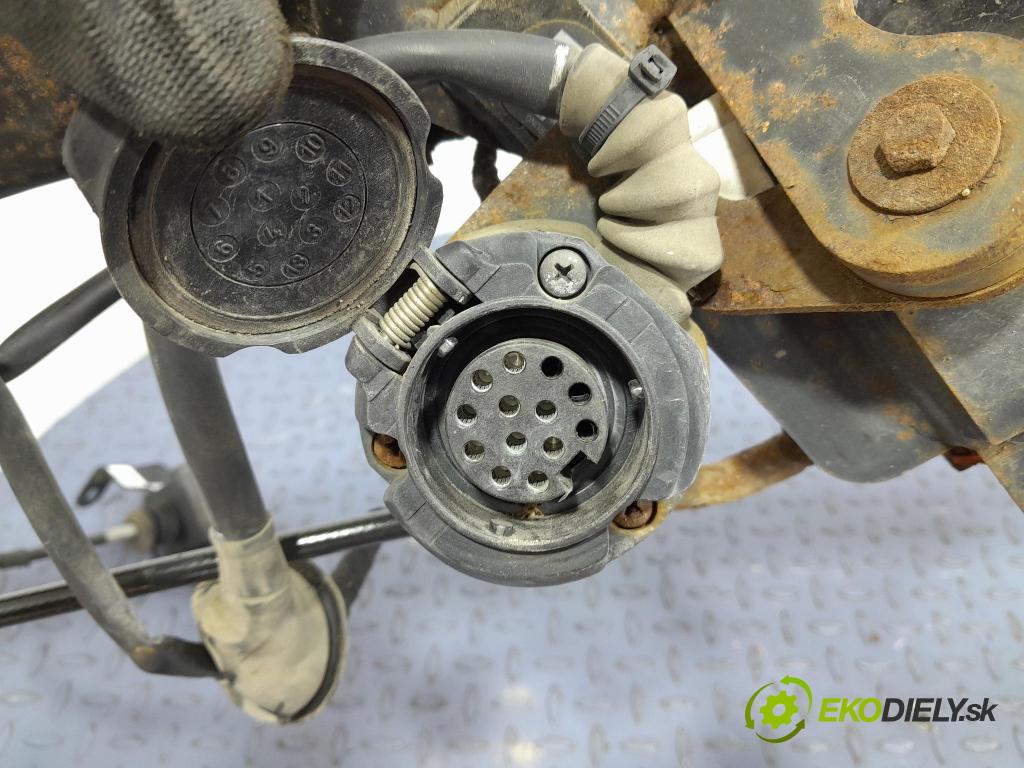 Audi A6 2007 oko Do Přívěsy 4F0800491C