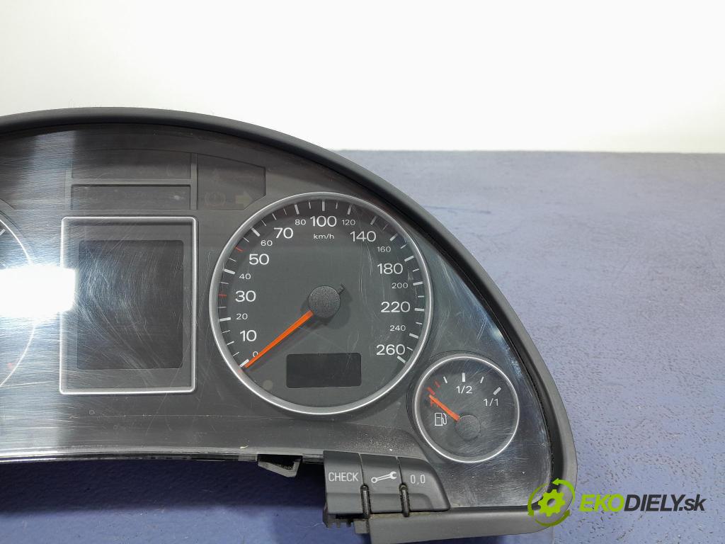 Audi A4 2007 Přístrojová deska