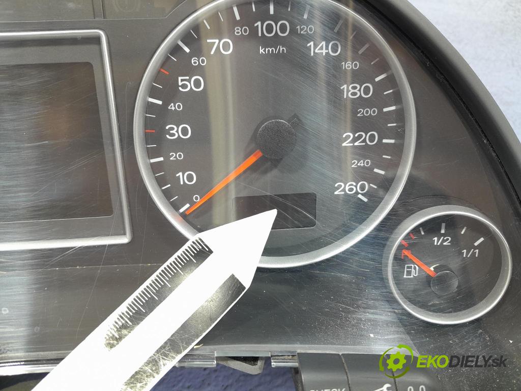 Audi A4 2007 Přístrojová deska