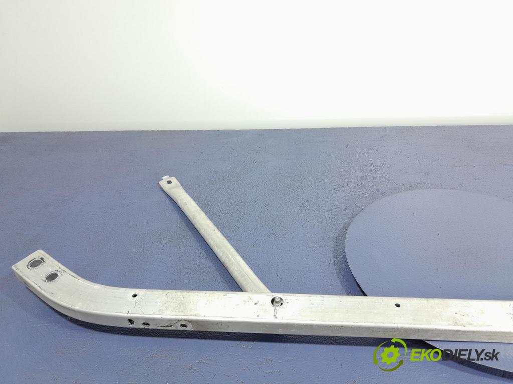 Bmw X3 2020 výztuha Čelní / stěna Přední 7400109