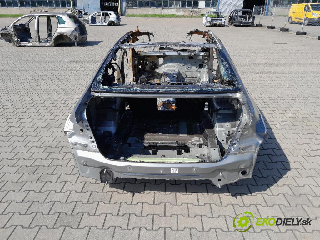 Bmw Seria 7 2019 blatnik Zad: v pravo: 