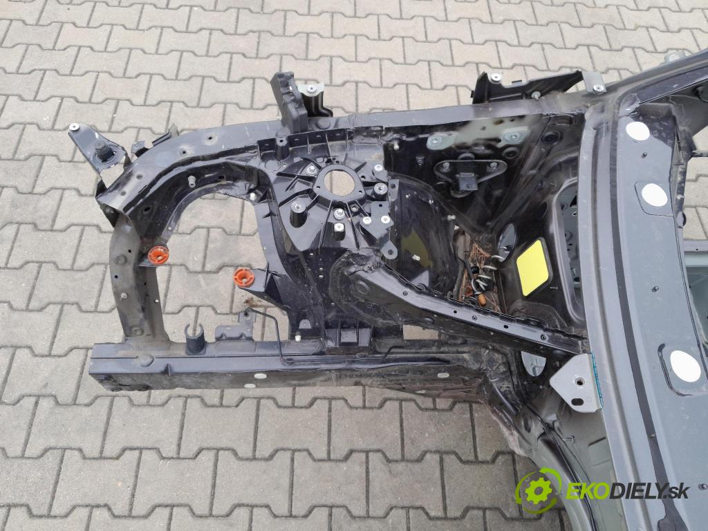 Bmw X3 2020 štvrťka Práva: