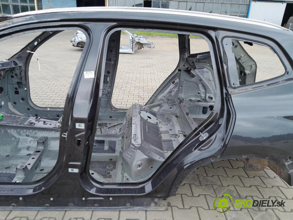 Bmw X3 2020 práh Levý: