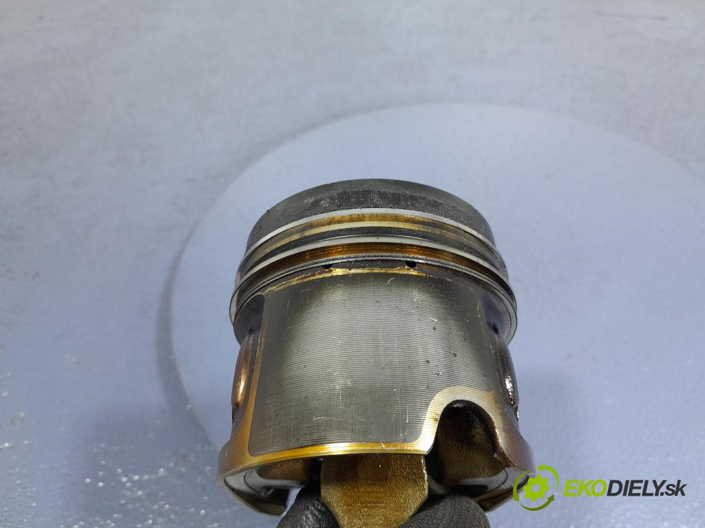 Bmw Seria 7 2019 piest 