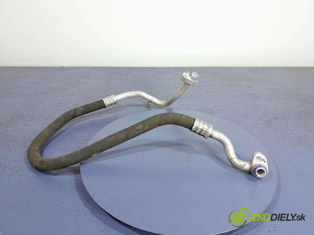 Bmw X3 2020 trubka Klimatizace: 9868413