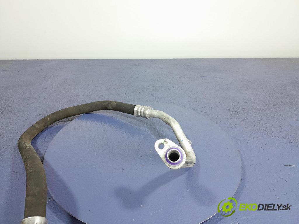 Bmw X3 2020 trubka Klimatizace: 9868413
