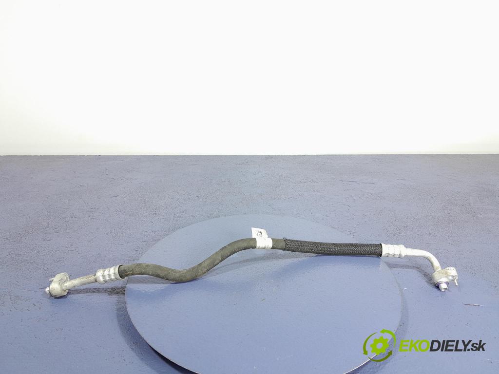 Bmw X3 2020 trubka Klimatizace: 9868419