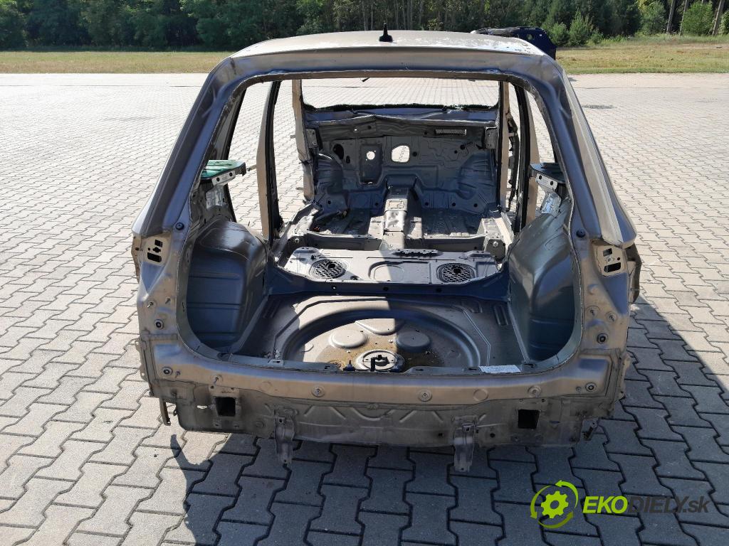 Vw Tiguan 2019 blatnik Zad: v pravo: 