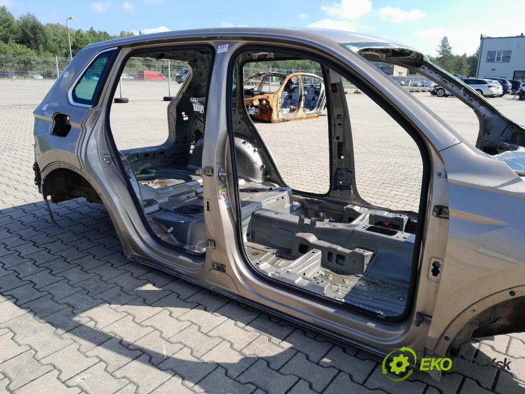 Vw Tiguan 2019 práh v pravo: