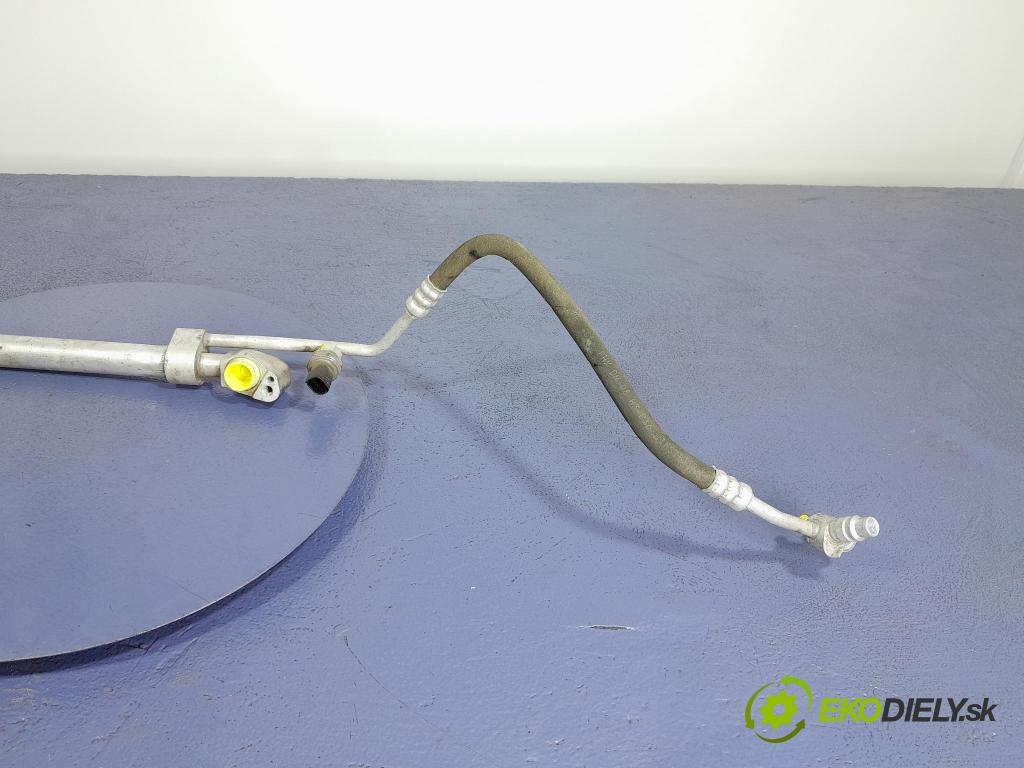 Bmw X3 2020 trubka Klimatizace: 9868407