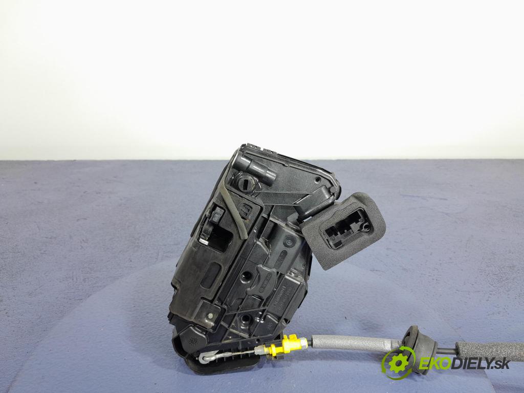 Audi A3 2021 zámek dveře Zad: Levý: 5TA839015K