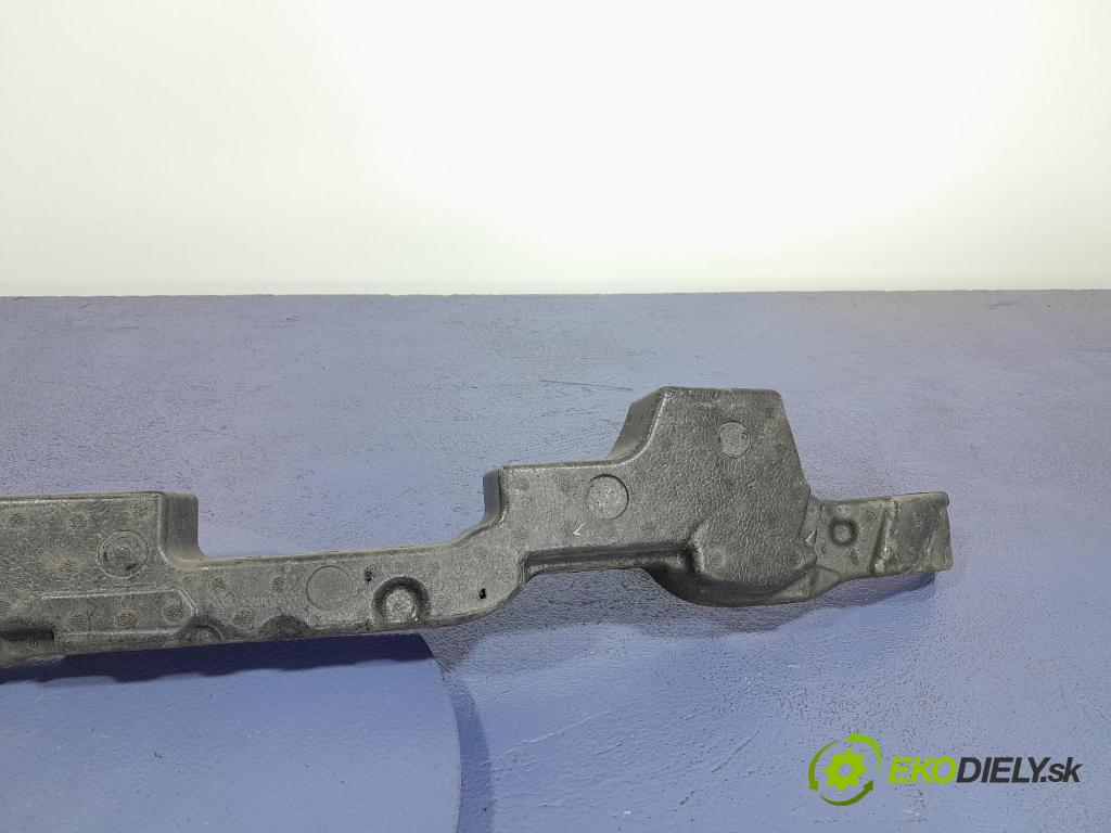 Audi A3 2021 výztuha narazník před 8Y0807550