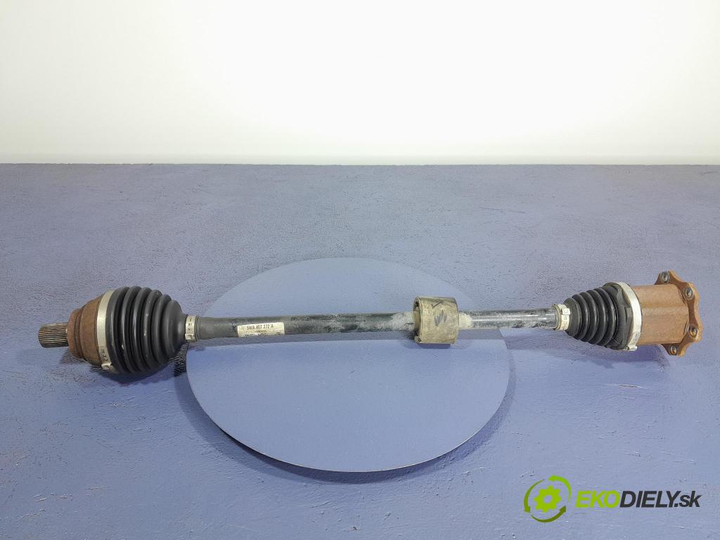 Audi A3 2021 poloos Prava: Predné 5WA407272A