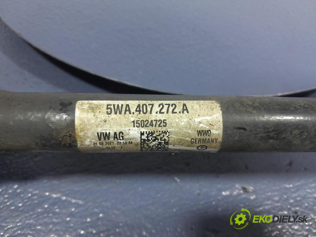 Audi A3 2021 poloos Prava: Predné 5WA407272A