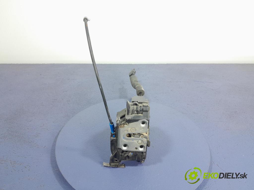 Renault Laguna 2008 zámek dveře před Levý: 805010005R-B