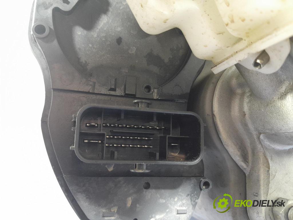 Audi A3 2021 servo Brzdní: 5WB614105AF