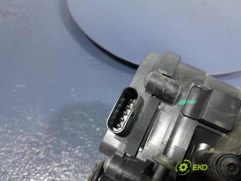 Vw Tiguan 2019 čerpadlo Voda 06L121600D