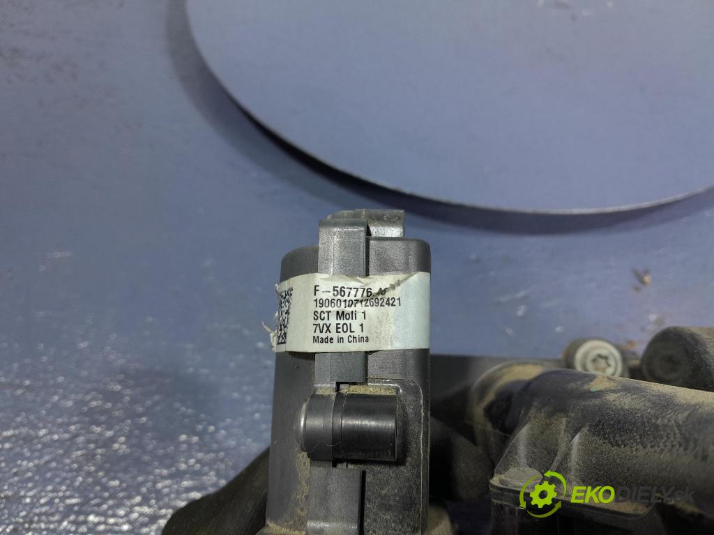 Vw Tiguan 2019 čerpadlo Voda 06L121600D