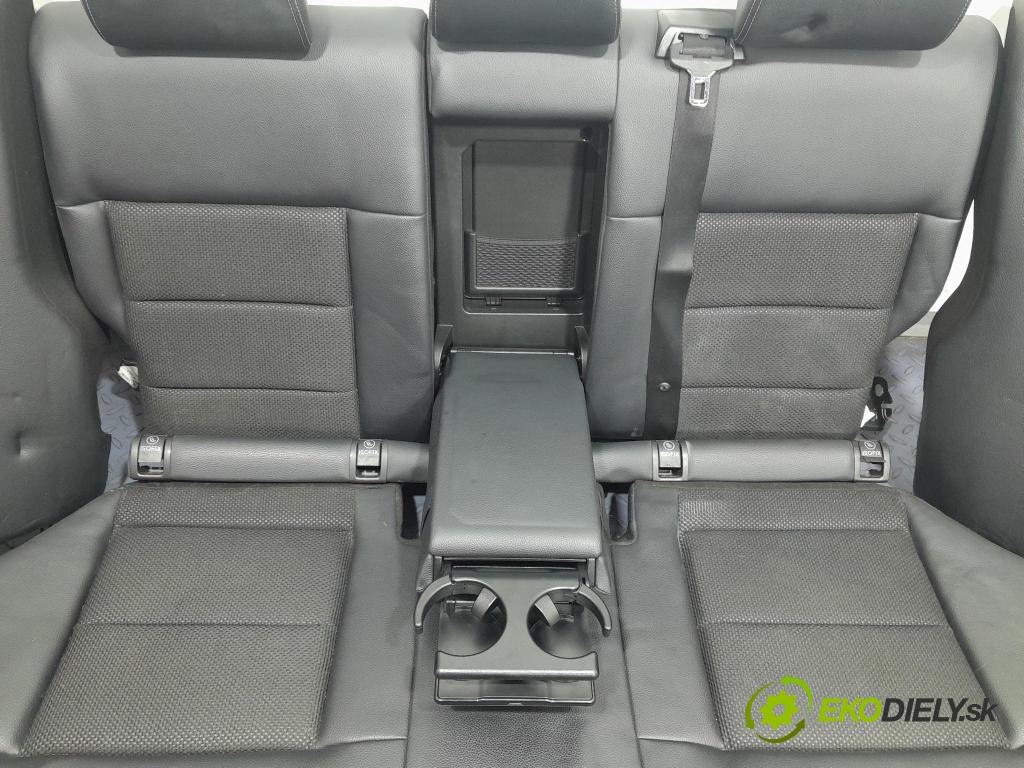 Mercedes E-klasa 2013 sedačke: Soubor. 01